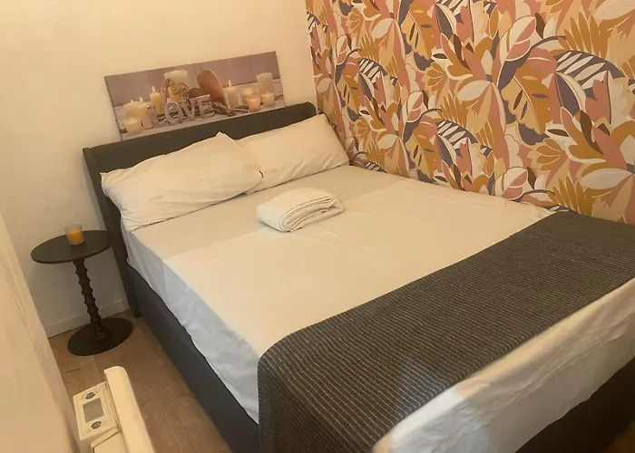 Appartement Paris Апартаменты *